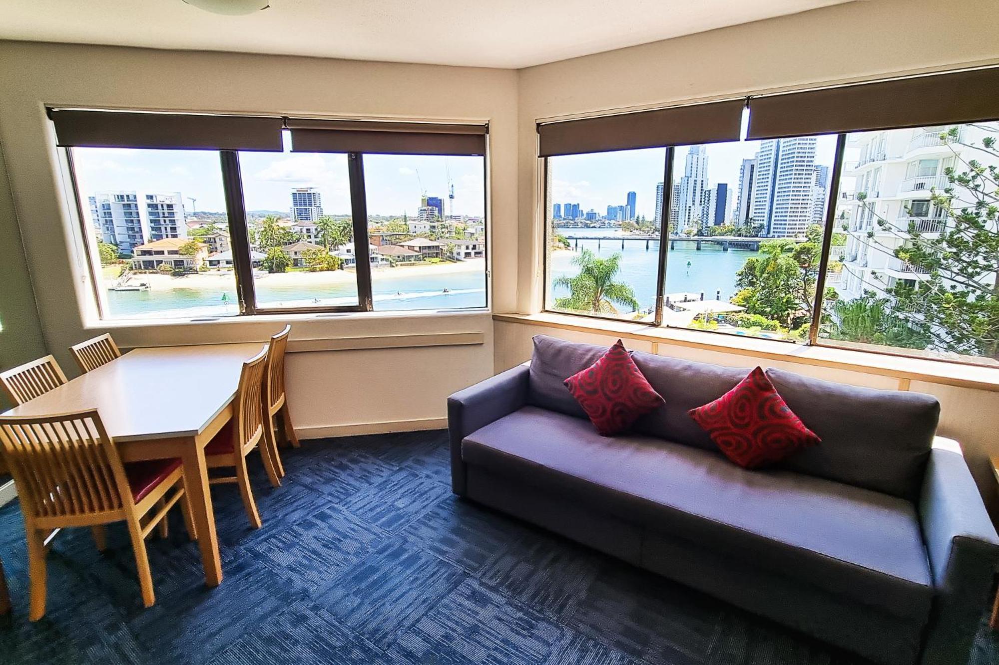 Tiki Hotel Apartments Surfers Paradise Gold Coast Eksteriør billede