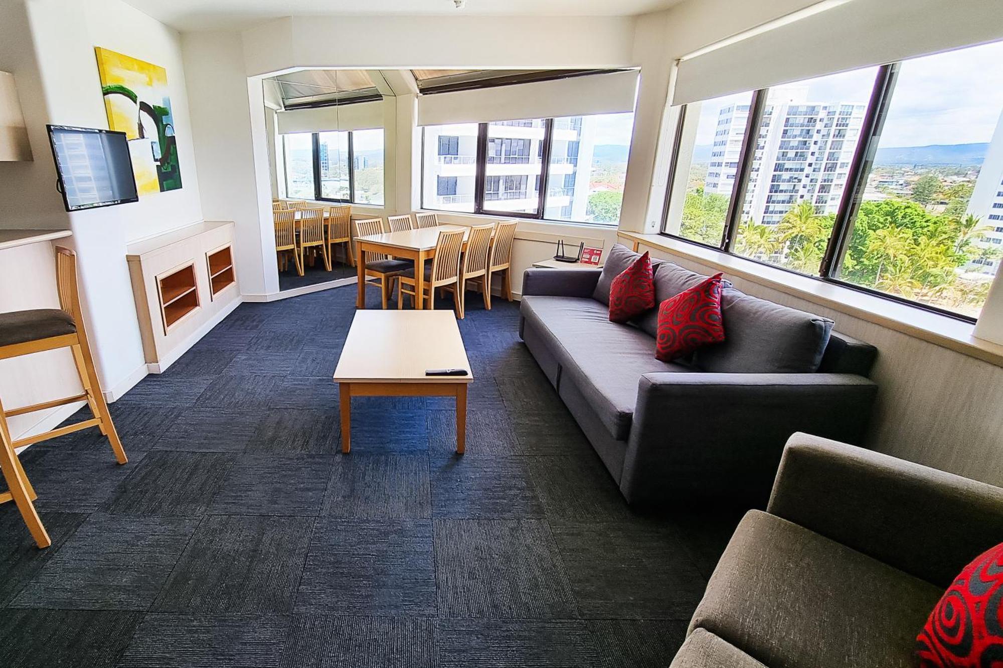 Tiki Hotel Apartments Surfers Paradise Gold Coast Eksteriør billede