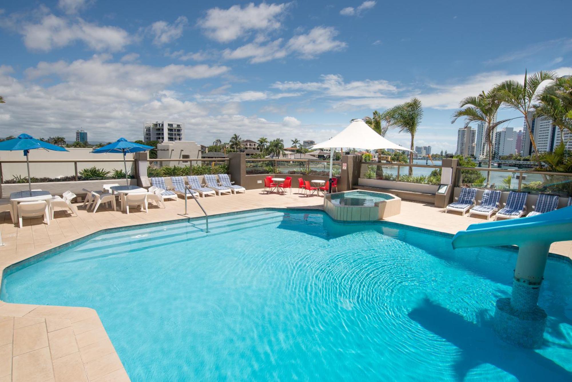 Tiki Hotel Apartments Surfers Paradise Gold Coast Eksteriør billede