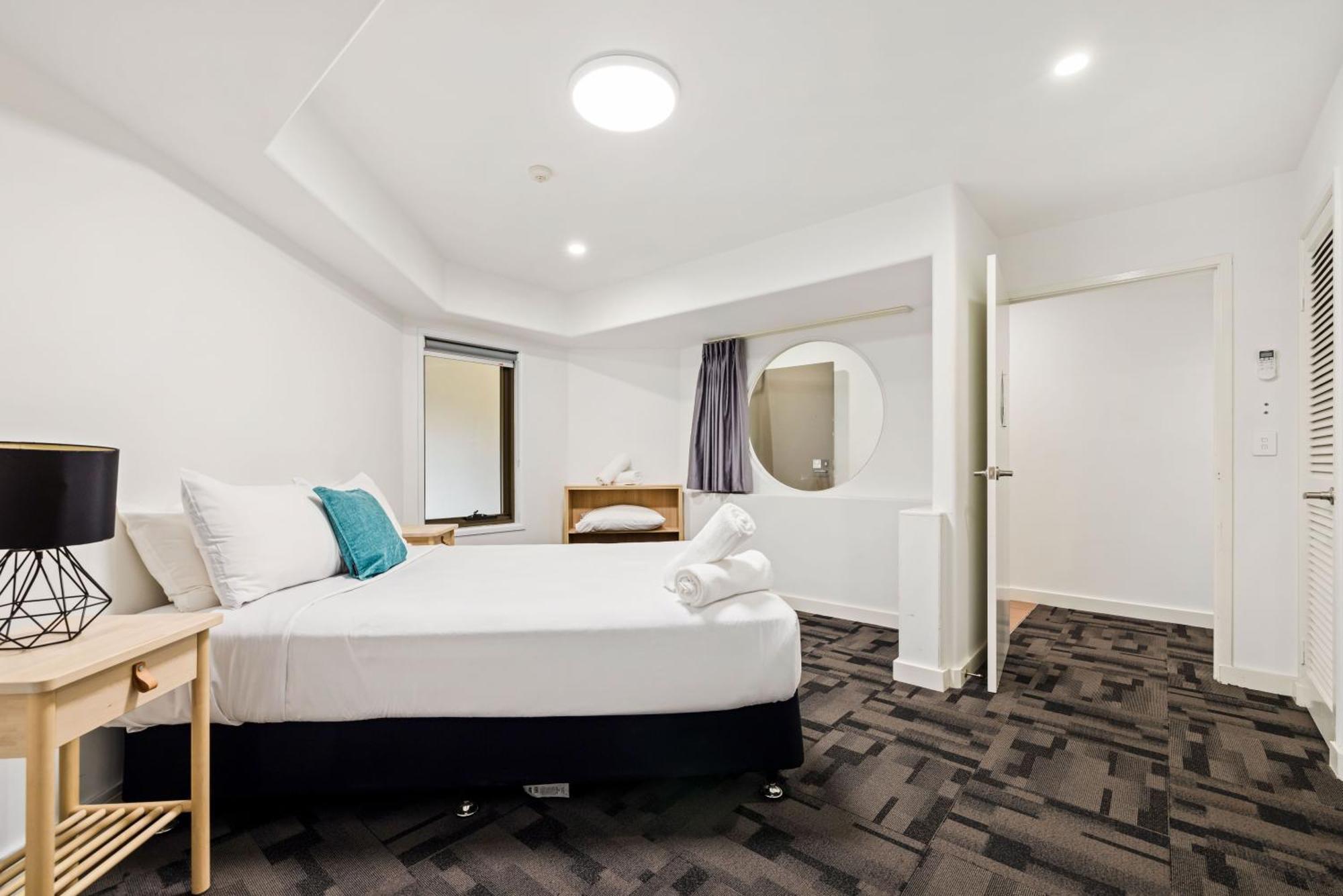 Tiki Hotel Apartments Surfers Paradise Gold Coast Værelse billede